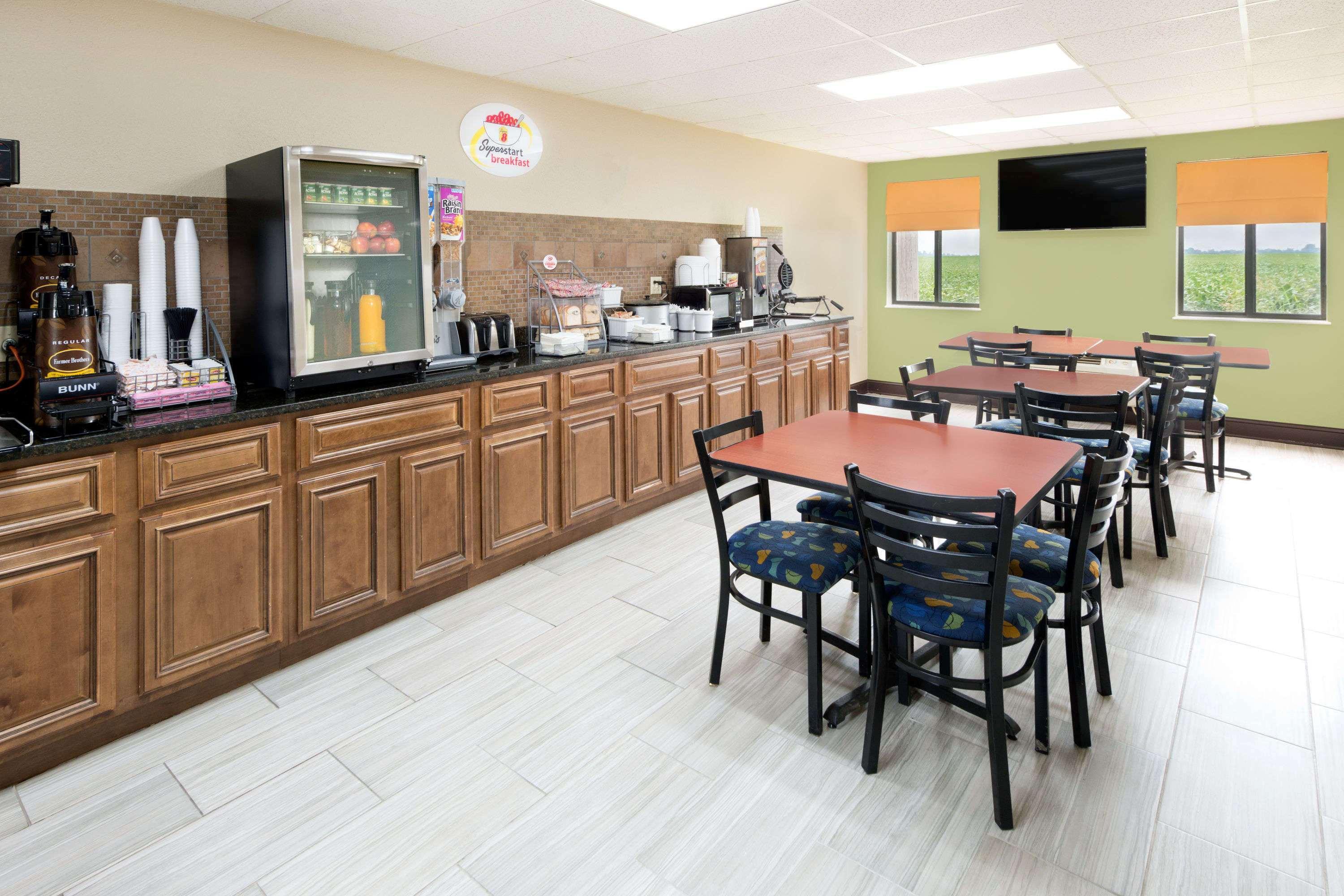 Super 8 By Wyndham Charleston Sikeston East Mo Motel Buitenkant foto