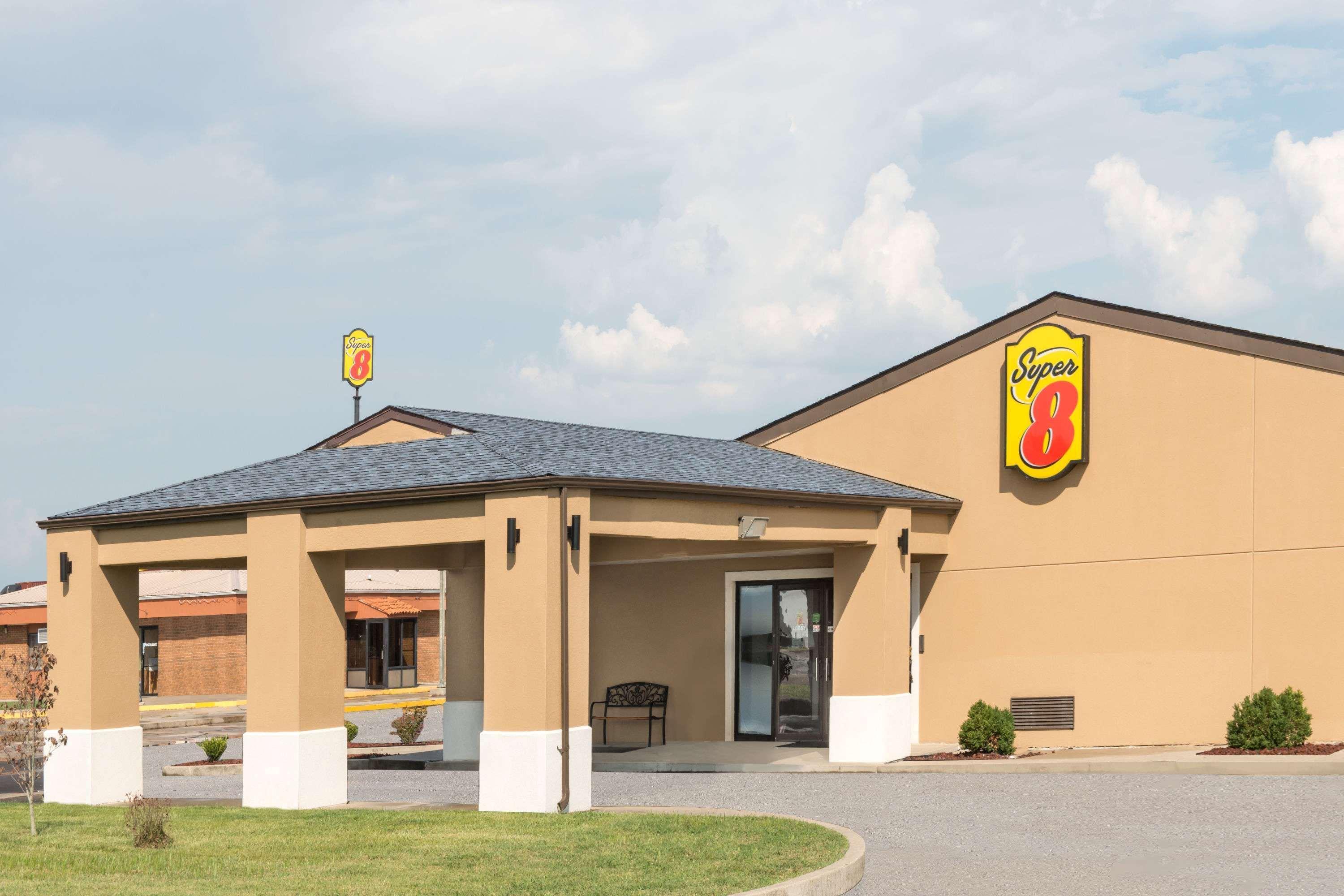 Super 8 By Wyndham Charleston Sikeston East Mo Motel Buitenkant foto